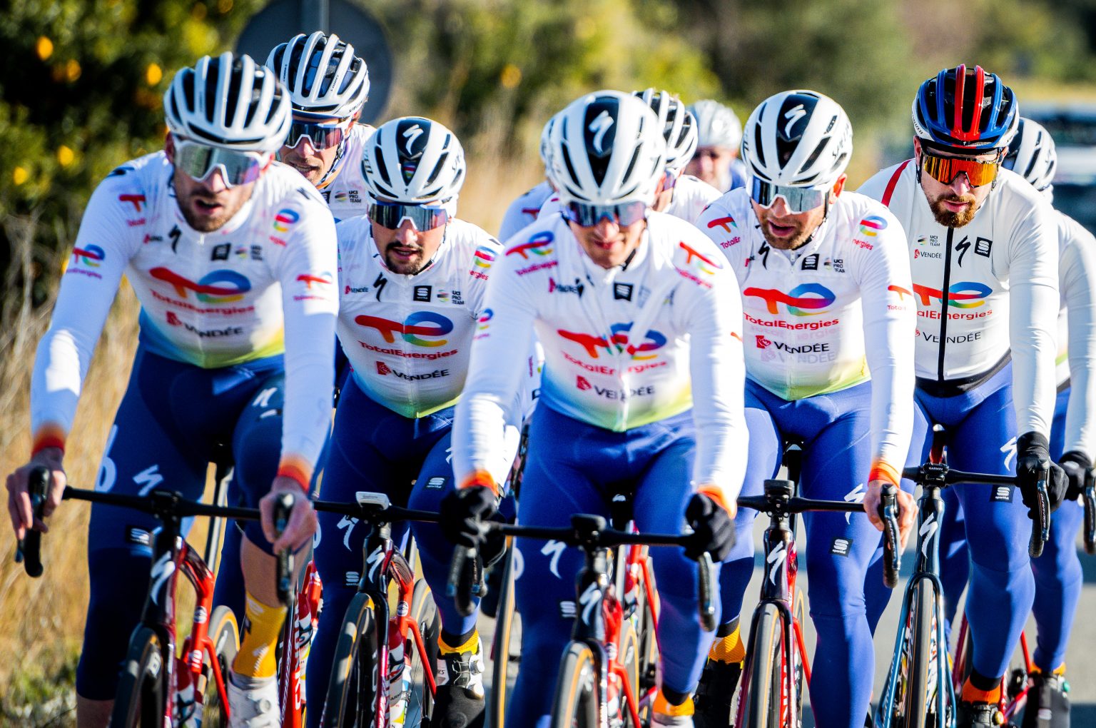 total energy cycling team