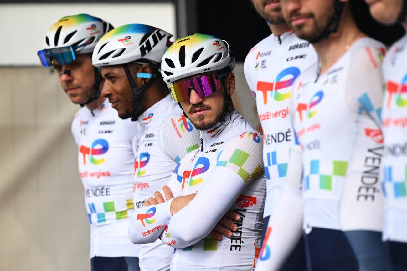 Cap sur la quinzaine flandrienne, un monument à l’horizon.